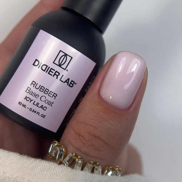Kamuflująca baza kauczukowa ,,Rubber base'' – icy lilac, 10 ml