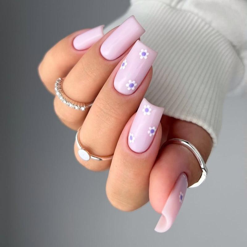 Kamuflująca baza kauczukowa ,,Rubber base'' – icy lilac, 10 ml