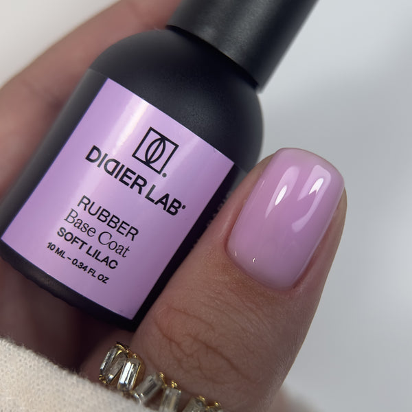 Kamuflująca baza kauczukowa ,,Rubber base'' – soft lilac, 10 ml